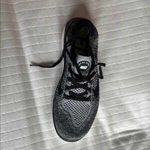 Nike Black and Gray Running Shoe